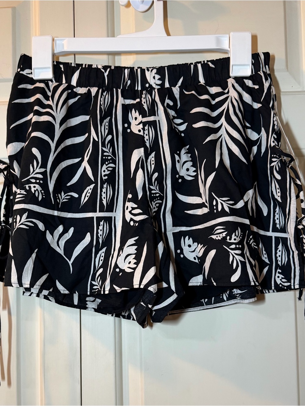 A New Day Women's Tie-Front Pull-On Shorts XS